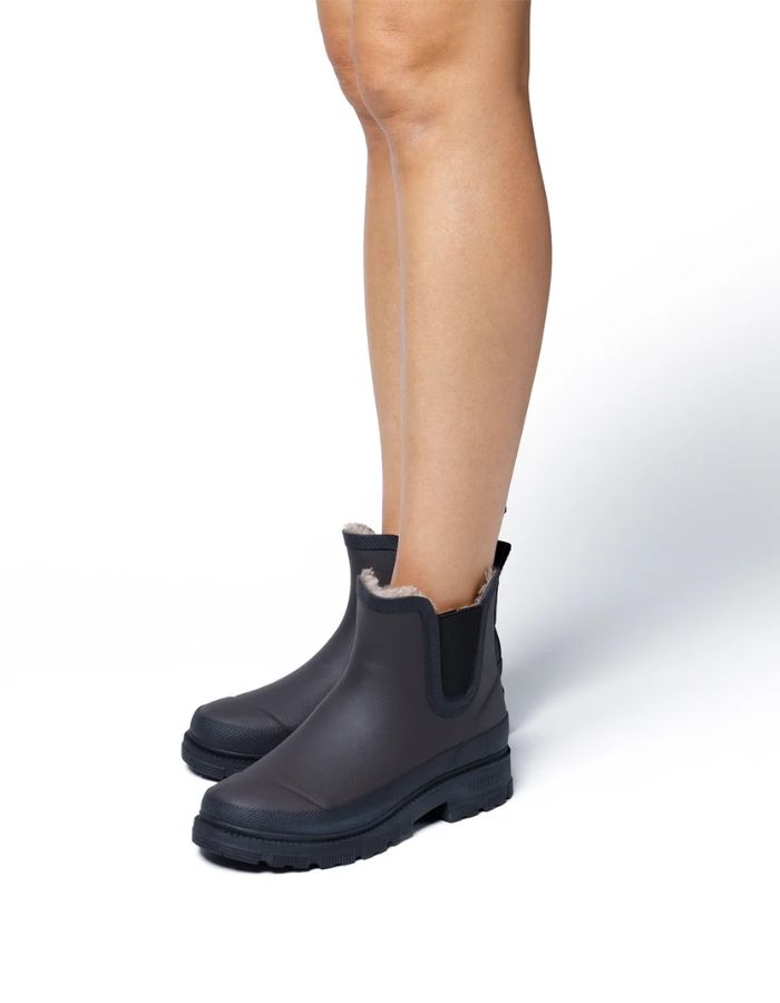 Silhouette avec les Bottines de pluie chelsea lua fur smooth verbenas marron noir fourrées caoutchouc naturel