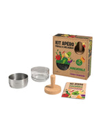 Détail du Kit apero pour guacamole et houmous cookut avec bol en verre pilon bambou et grille metal.