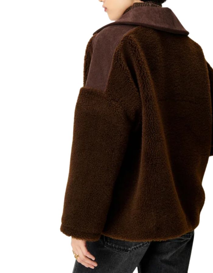 Profil de la Veste ample marron chocolat icy rocky sessun fausse fourrure mouton bouclee empiecements laine