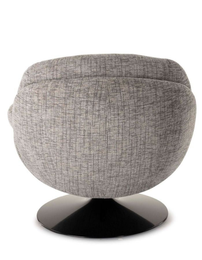 Vue de dos du Fauteuil pivotant Loveuse en tissu chiné gris souris. Assise large et profonde, base ronde stable en métal noir. Design rétro-contemporain idéal pour un coin lecture ou un salon cosy.