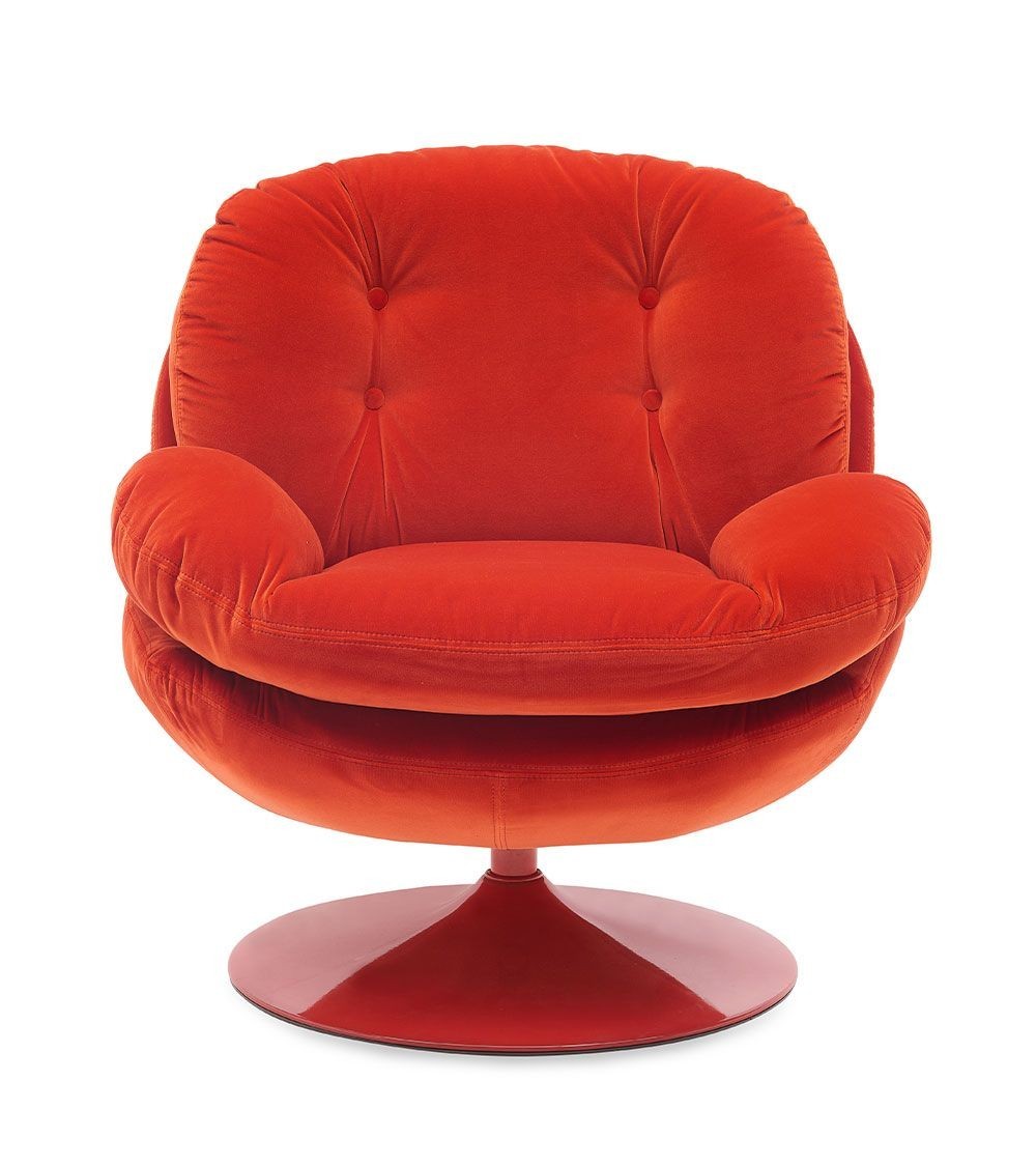 Fauteuil Loveuse Rouge rétro en velours avec dossier capitonné et base pivotante en métal laqué.