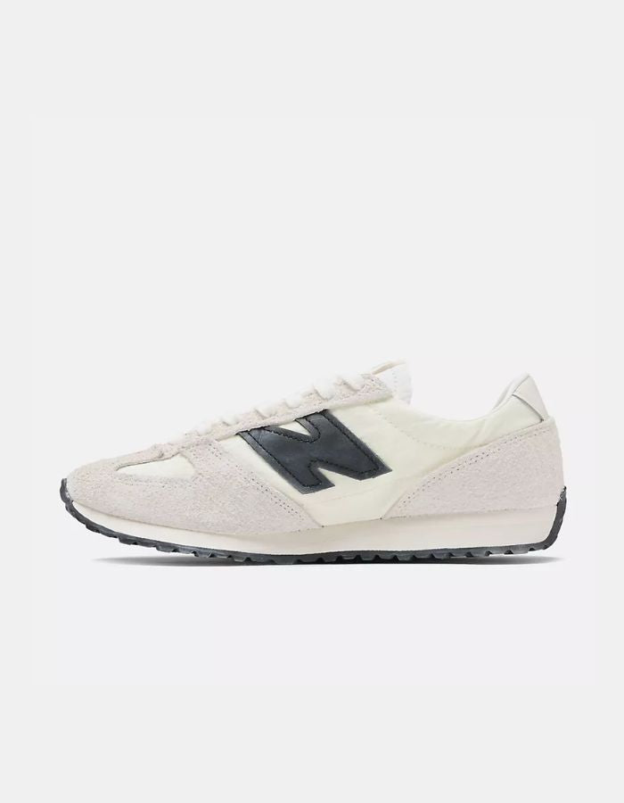 trinity-baskets-471-linen-angora-black-new-balance-2