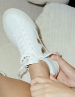 trinity-baskets-campo-leather-white-platine-veja-4_e0d56503-7edd-44ff-9c29-d845acbd517e