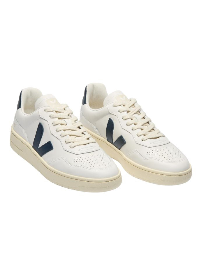 Baskets V-90 Leather Extra White Nautico