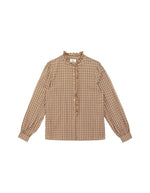 Blouse à carreaux camel pour femme en 100% coton, modèle Bethanie de la marque LA PETITE ÉTOILE. Présente une coupe droite, un col rond et une patte de boutonnage ornés de volants festonnés.