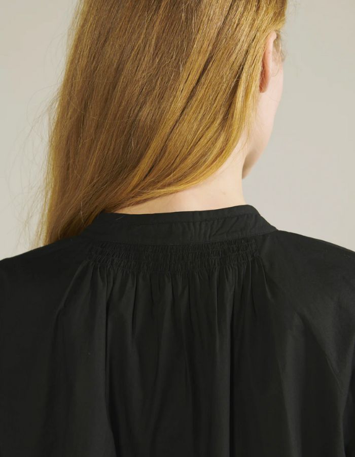 trinity-blouse-loula-noire-bellepiece-4