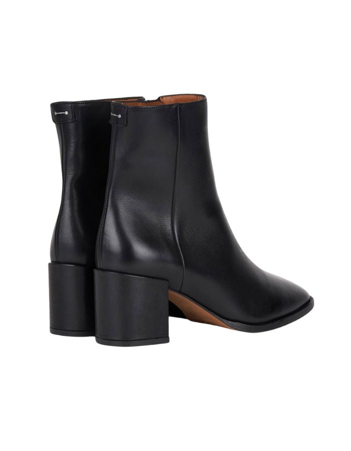Bottines Dayah Noir Anthology Paris en cuir à tannage végétal, talon de 6 cm, design minimaliste.