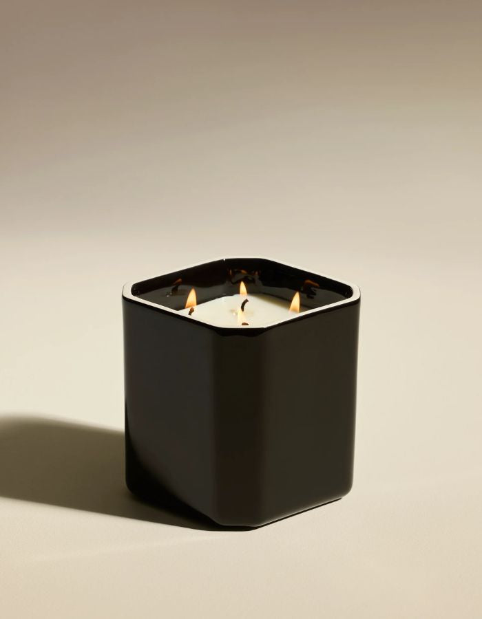 trinity-bougie-facette-ambre-noire-maison-sarah-lavoine-1