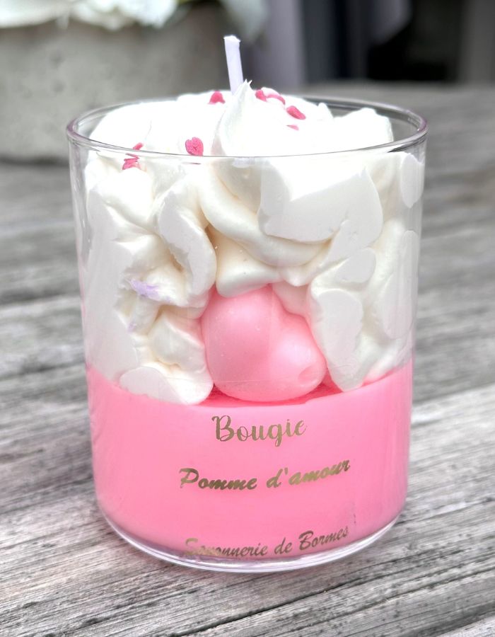trinity-bougie-patissiere-180g-pomme-amour-savonnerie-bormes-1