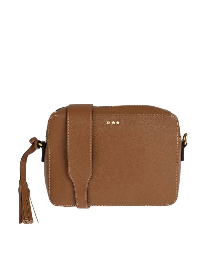 trinity-camera-bag-brandy-loxwood-1