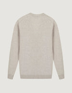 Dos du Cardigan droit boutonné en laine d'agneau couleur gris ciment pour homme avec patch cœur sur la poitrine, modèle Lhomme de la marque Maison Labiche.