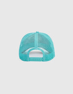Vue de dos de la Casquette Trucker bicolore Home Run de Sweet Pants, coloris bleu Sea et blanc. Patch logo de la marque à l'avant, visière bleu océan avec effet usé sur la tranche et filet d'aération blanc à l'arrière
