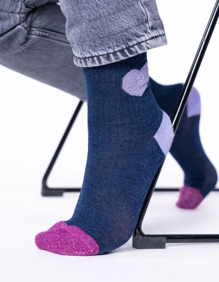 trinity-chaussettes-coeur-marine-lilas-billy-belt-3