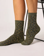 trinity-chaussettes-leopard-pailletees-kaki-billy-belt-2