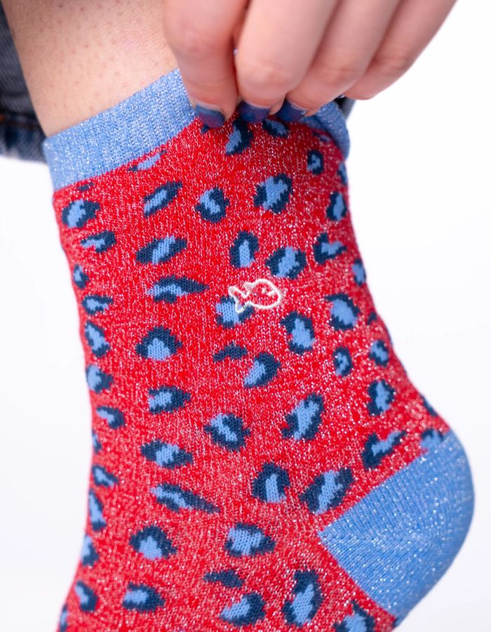 trinity-chaussettes-leopard-paillettes-rouge-billy-belt-3