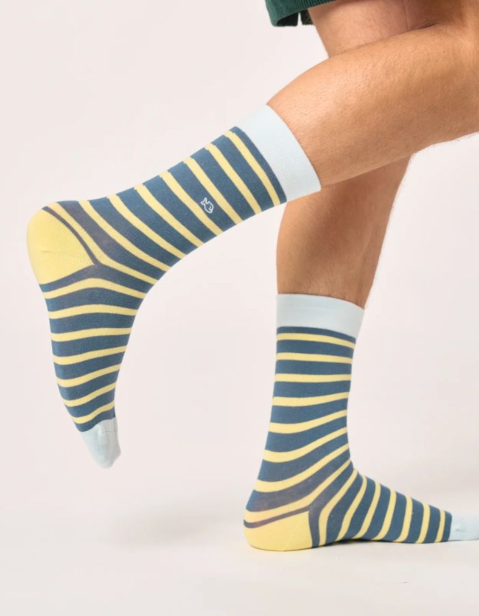 trinity-chaussettes-rayures-bleu-petrole-jaune-billy-belt-4