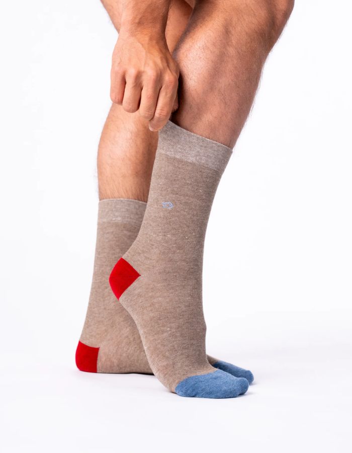 trinity-chaussettes-unies-marron-billy-belt-2