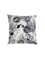 trinity-coussin-carre-amares-bleu-cote-table-1