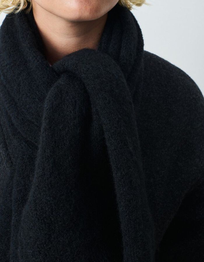 trinity-echarpe-east-noir-american-vintage-3