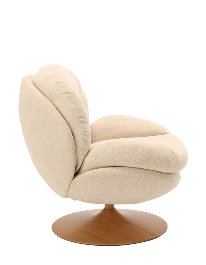 Profil du Fauteuil loveuse pivotant capitonné en tissu beige avec pied tulipe en métal finition bois naturel, style rétro