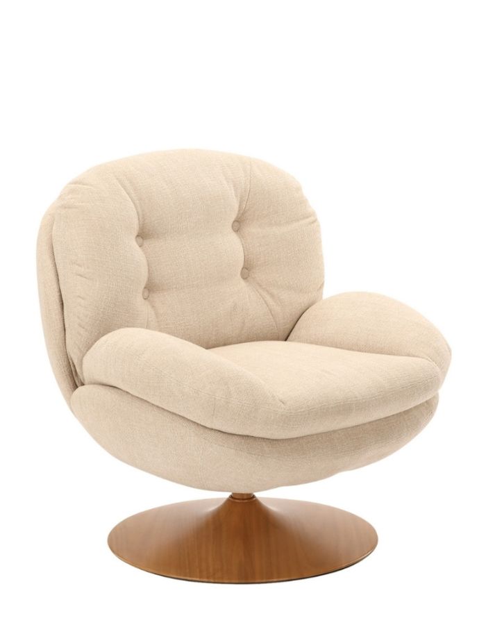 Fauteuil loveuse pivotant capitonné en tissu beige avec pied tulipe en métal finition bois naturel, style rétro