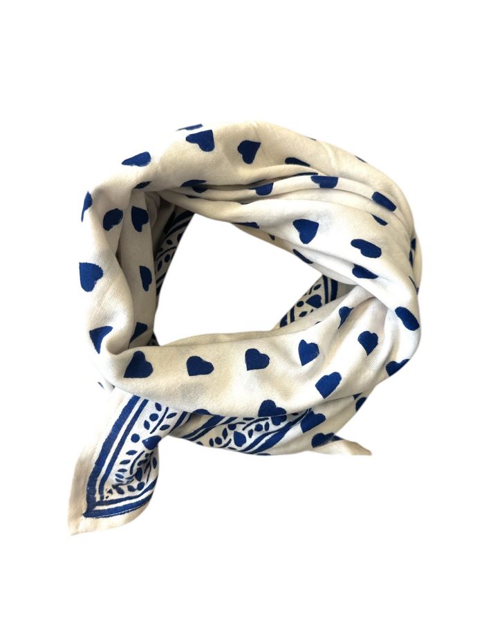 trinity-foulard-love-lapis-100cm-maison-augustin-1