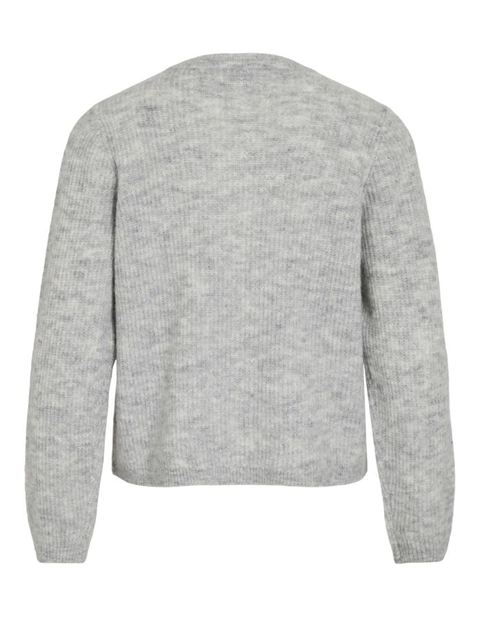 Dos du Gilet col rond pour femme en maille gris clair chiné Light Grey Melange, modèle Lory O-Neck Cardigan de la marque VILA. Présente des manches longues, des boutons sur le devant et des finitions en bord-côte au col, aux poignets et au bas.