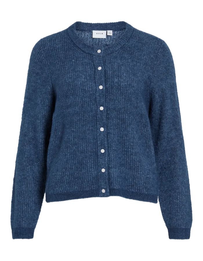 Gilet col rond pour femme en maille bleu marine Navy Peony, modèle Lory O-Neck Cardigan de la marque VILA. Présente des manches longues, des boutons sur le devant et des finitions en bord-côte au col, aux poignets et au bas.