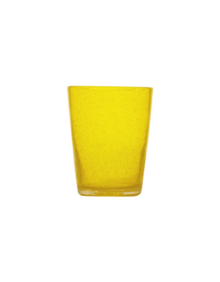 Gobelet cylindrique en verre soufflé jaune avec bulles, 7,8 cm de diamètre, 10 cm de hauteur.