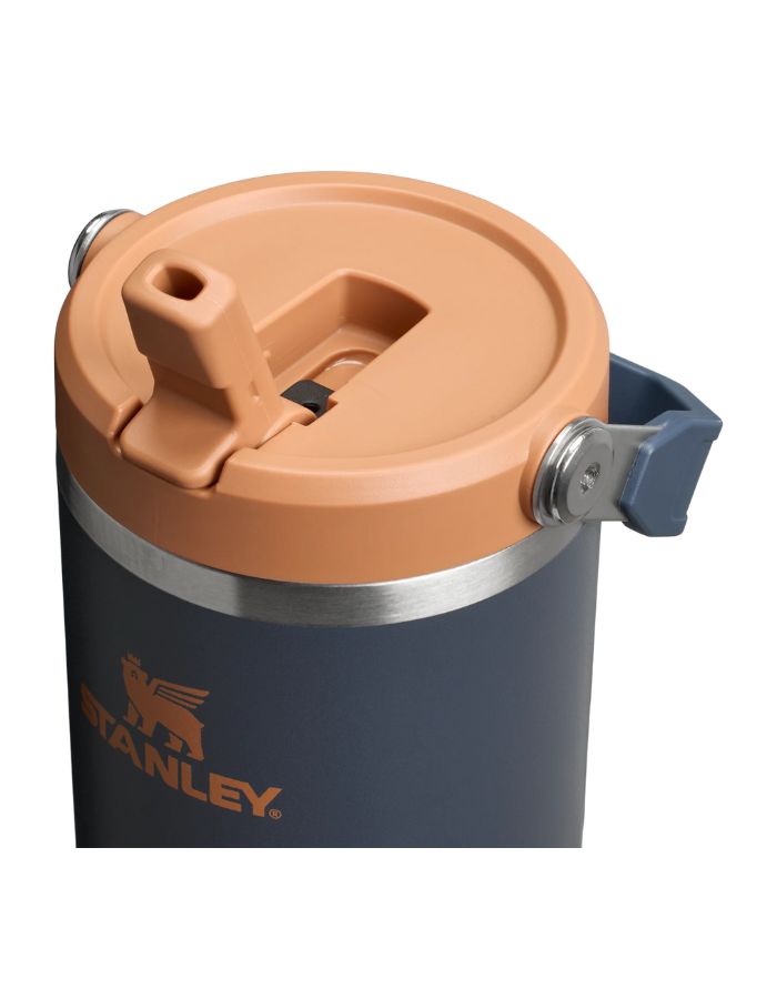 trinity-gourde-ice-flow-straw-tumbler-twilight-stanley-3