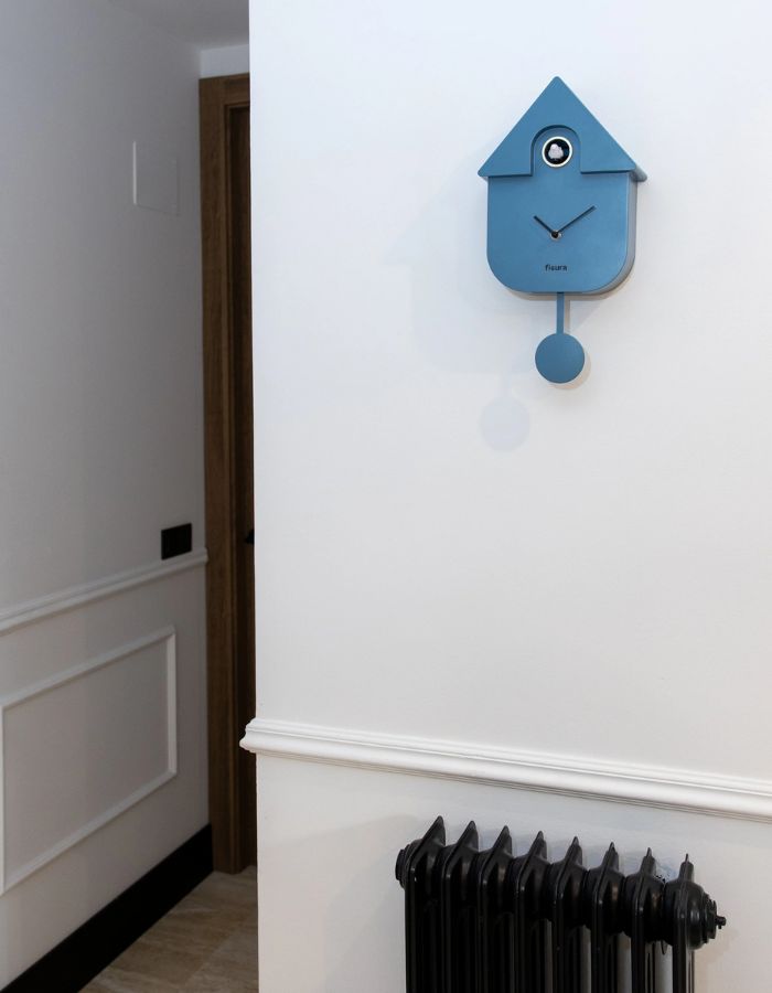 trinity-horloge-coucou-moderne-bleue-fisura-2