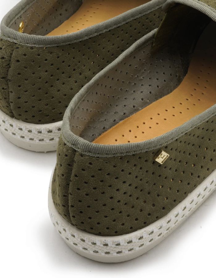 trinity-mocassins-daim-kaki-rivieras-3