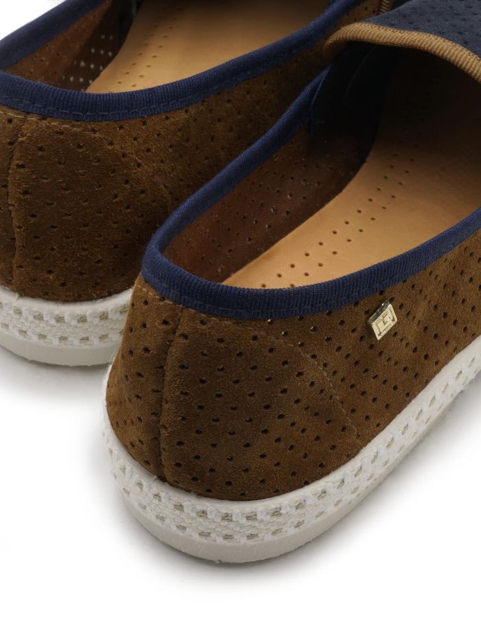 trinity-mocassins-daim-match-marine-marron-rivieras-3