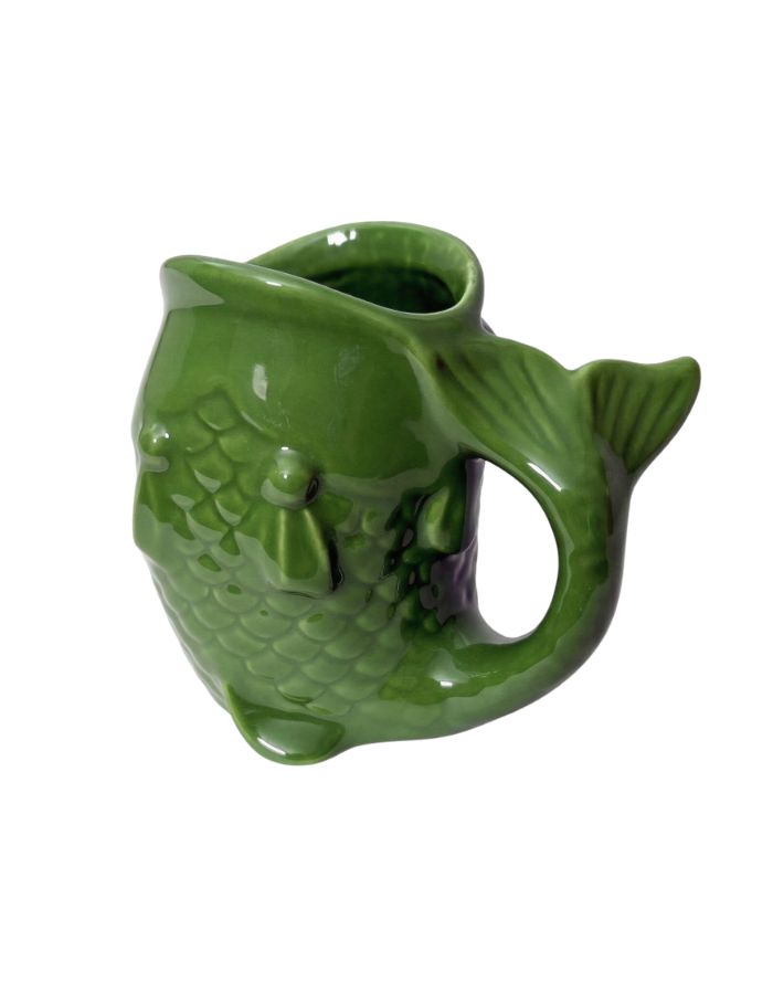 Dessus du Mug en céramique vert brillant sculpté en relief en forme de poisson avec anse ergonomique