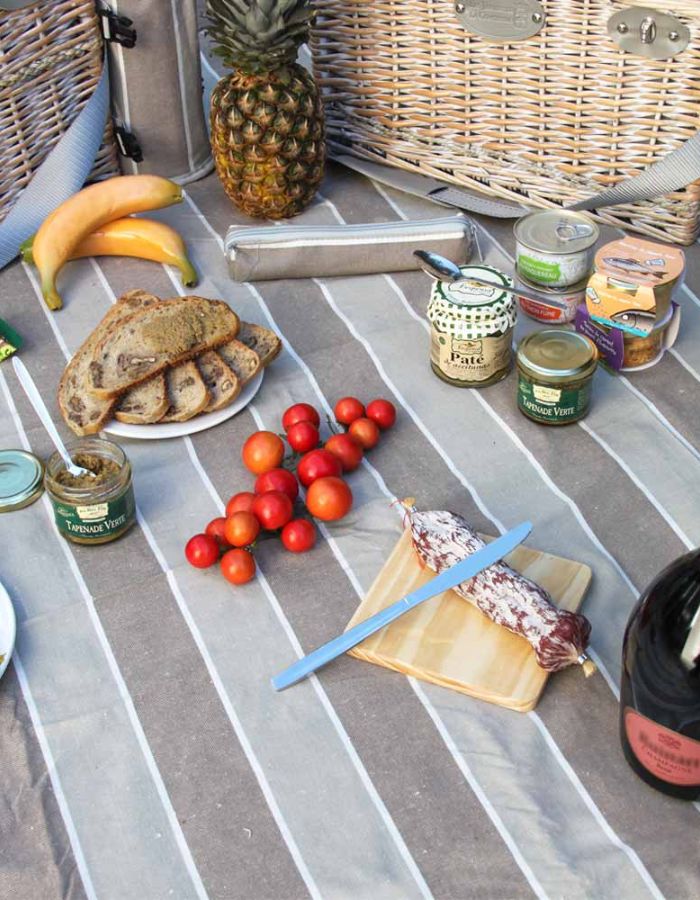 trinity-nappe-pique-nique-polo-club-les-jardins-de-la-comtesse-4