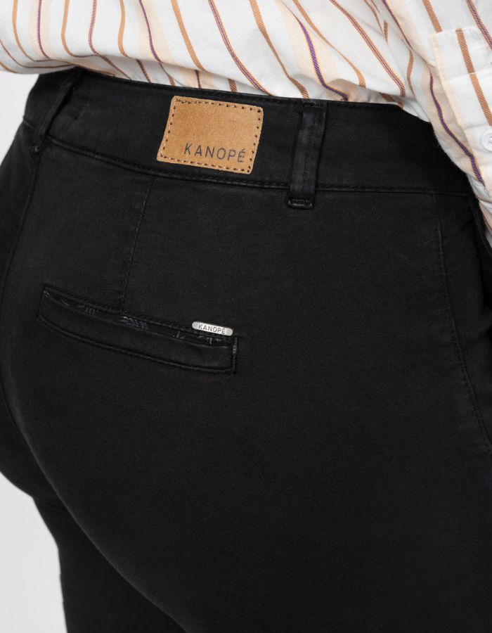 trinity-pantalon-diana-satin-noir-kanope-4