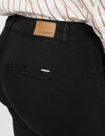 trinity-pantalon-diana-satin-noir-kanope-4