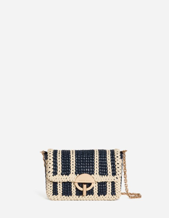Petit sac Moon Vanessa Bruno marine et crème tressé, fermoir métallique signature, bandoulière chaîne dorée.