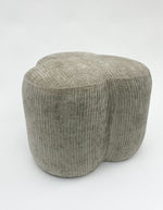 trinity-pouf-agapa-velours-beige-bazardeluxe-4