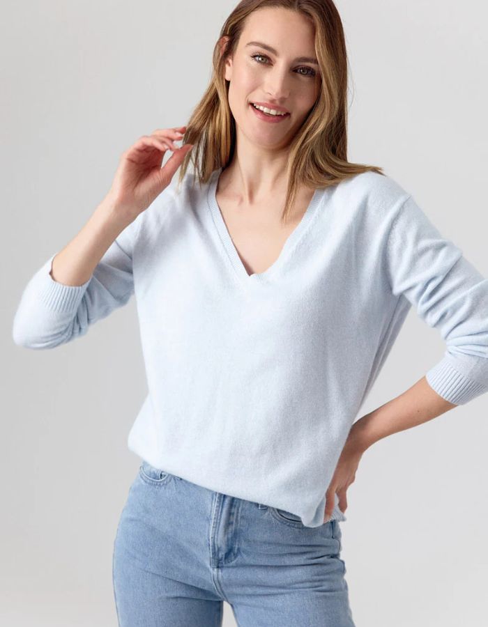 trinity-pull-bleu-sandie-artlove-1