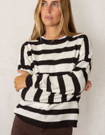 Pull Claudia rayé marron foncé et beige La Comet