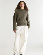 Pull Dateko Dusty Olive en angora pour femme Bellerose