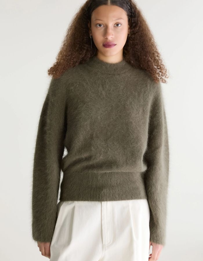 Pull Dateko Dusty Olive en angora pour femme Bellerose