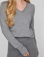 trinity-pull-col-v-gris-viril-vila-4