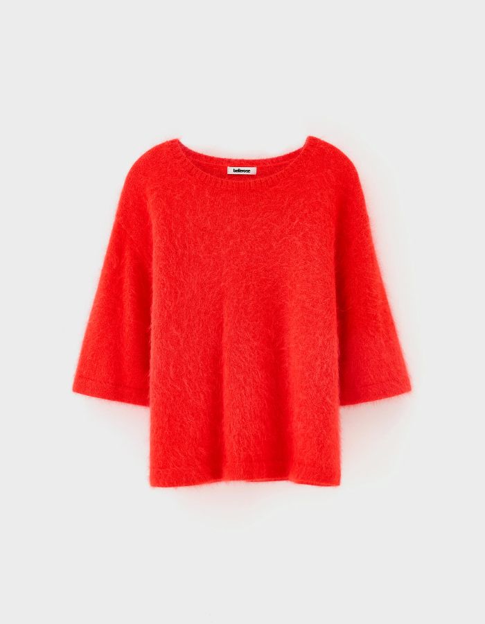 Pull Dime Angora Salsa Bellerose rouge intense, maille angora duveteuse, col rond, manches coude, coupe relaxed.