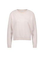 trinity-pull-holly-is-oyster-by-bar-1