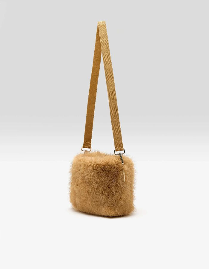 Petit sac Hochet Ambre en fausse fourrure Bellerose