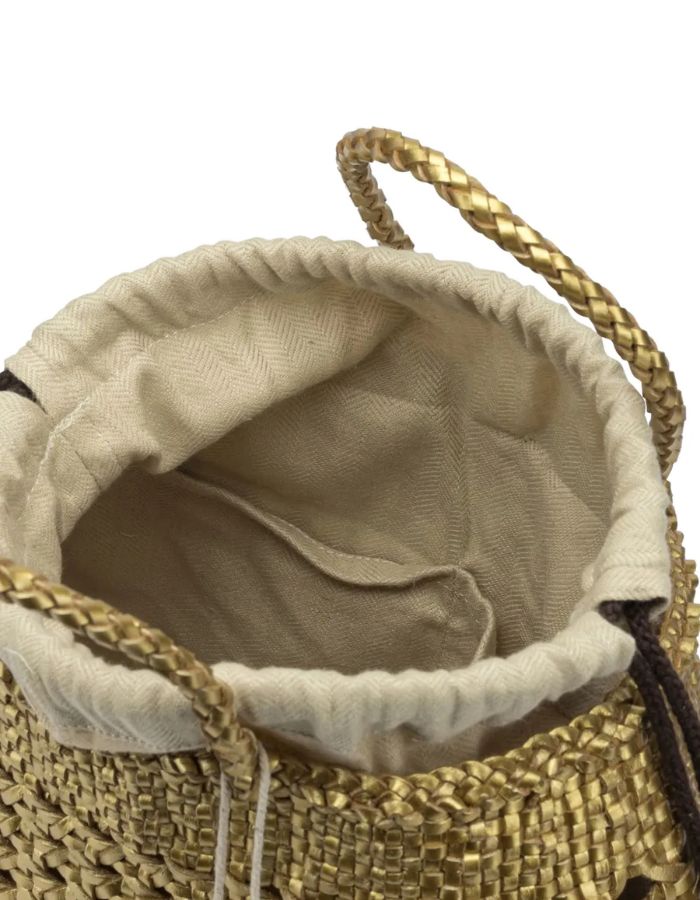 Vue Intérieure du sac tote Santa Cano de Dragon Diffusion en cuir de buffle tressé main couleur gold, motif cannage serré avec poignées courtes et doublure intérieure en coton