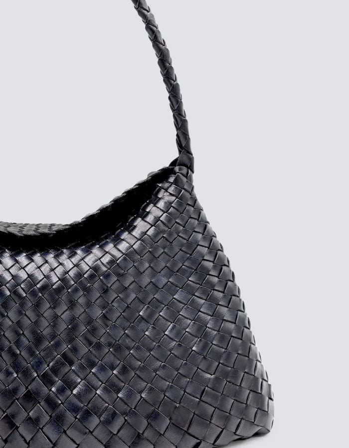 trinity-sac-santa-maria-black-dragon-diffusion-2