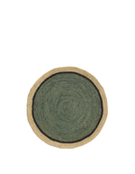Set de table rond en raphia tressé main, couleur céladon avec bordure naturelle et noire.